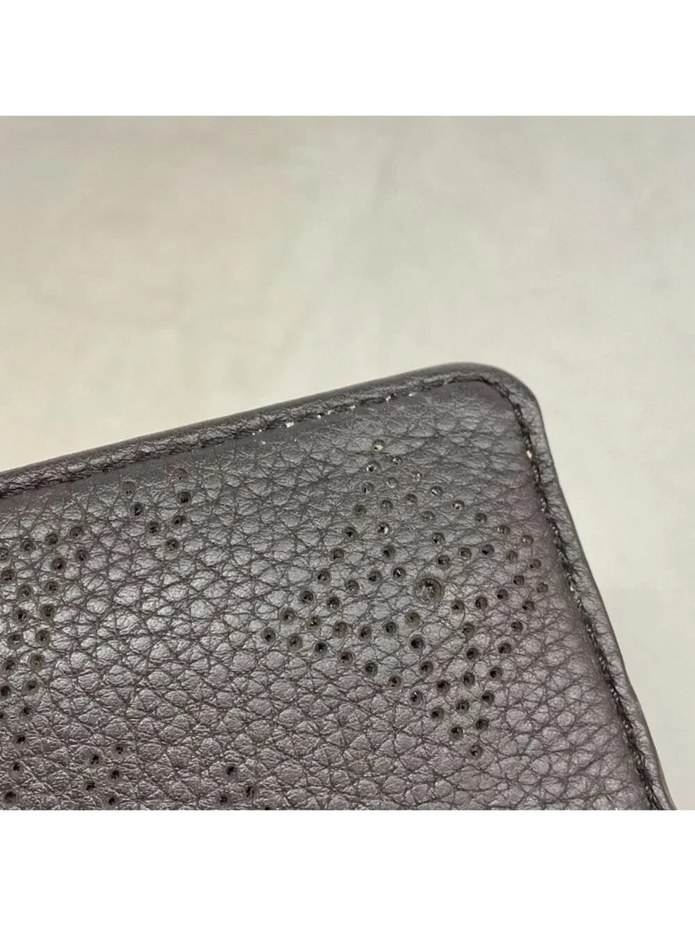 Louis Vuitton Trifold Wallet Mahina Portefeuille Amelia Chocolat